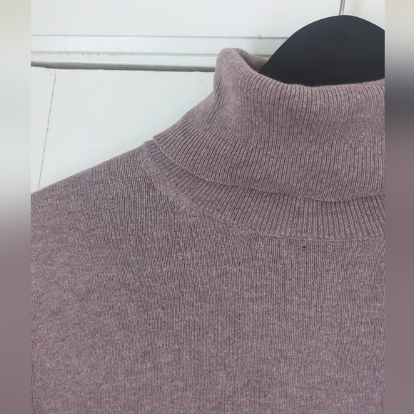 Mauve light knit turtle neck - Picture 4 of 4